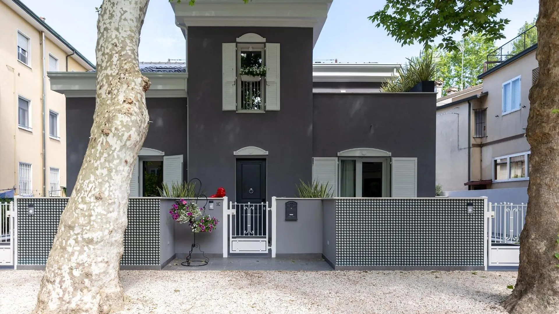فندق مبيت وإفطار تْشيزيناتيكو Villa Monti Suites&Aparts
