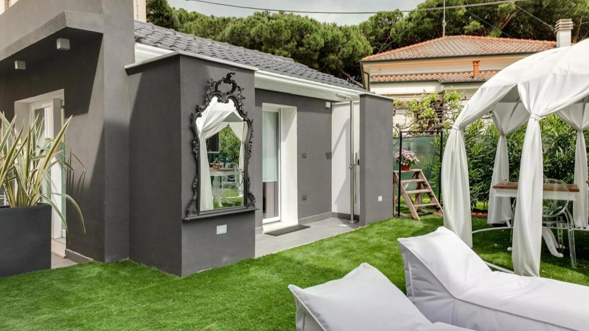 تْشيزيناتيكو Villa Monti Suites&Aparts
